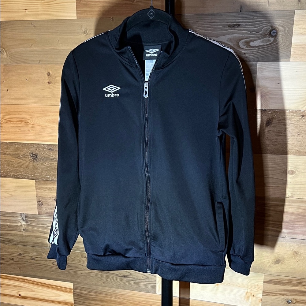 Umbro Kids  Black and White Windbreaker Jacket Soccer